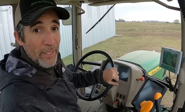 Diego Maíz, el pequeño productor que se volvió youtuber a los 50 años para demostrar que "el campo es parte de la solución": sus videos suman miles de visitas