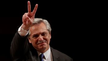 Alberto Fernández defendió el cierre de exportaciones y destacó que la carne bajó