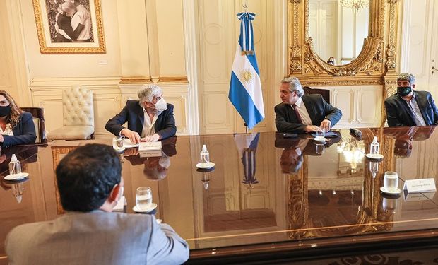 Alberto Fernández recibió a los gremios y empresarios del transporte y se resolvió crear una mesa de concertación