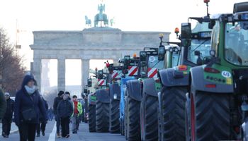 Agricultores alemães fazem novo “tratoraço” contra medidas do governo