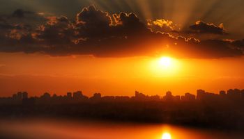 Onda de calor se intensifica no Sul e deve persistir até março