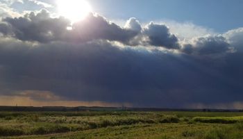 Alerta por tormentas fuertes afecta a seis provincias