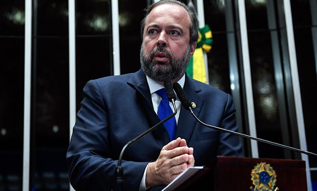 "Era hora de abrasileirar os preços dos combustíveis", avaliou o ministro de Minas e Energia, Alexandre Silveira