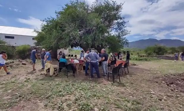 La Crisálida: producen alimentos, lo venden "sin dinero" y son ejemplo argentino a nivel mundial