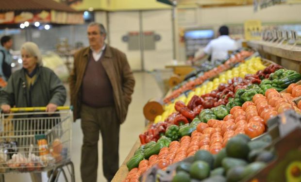Los alimentos suben menos que el dólar