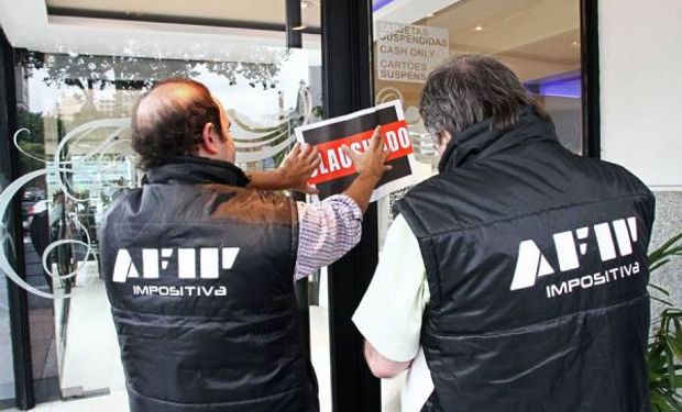 El procedimiento se replicó en localidades del Gran Buenos Aires y del interior.