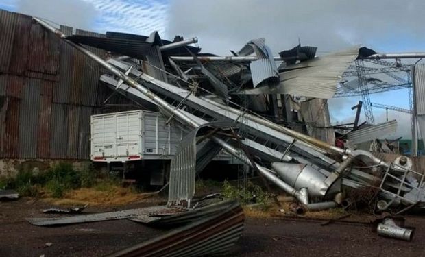 Imágenes: un tornado arrasó con localidades rurales del sudeste de Córdoba