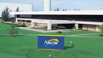 Arcor inauguró otra fábrica para industrializar maíz