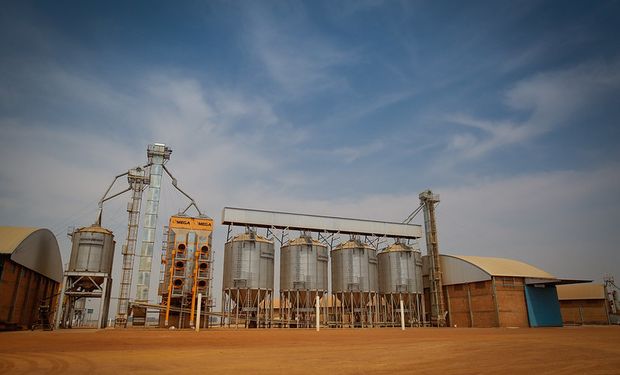 Mato Grosso tem apenas 48 milhões de toneladas de capacidade de armazenamento. ( Foto: Wenderson Araujo)
