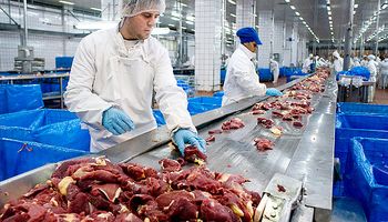 JBS investe US$ 100 milhões nos EUA em fábrica de bacon e linguiças
