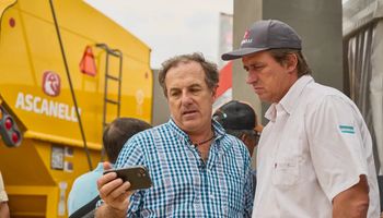 En los 60 ya hacian maquinaria y hoy son líderes en tolvas que hasta envian los kilos que cargan al celular: “Venimos de una tradición y un legado que es Ricardo Ascanelli, nuestro padre, que siempre fue un hombre innovador"