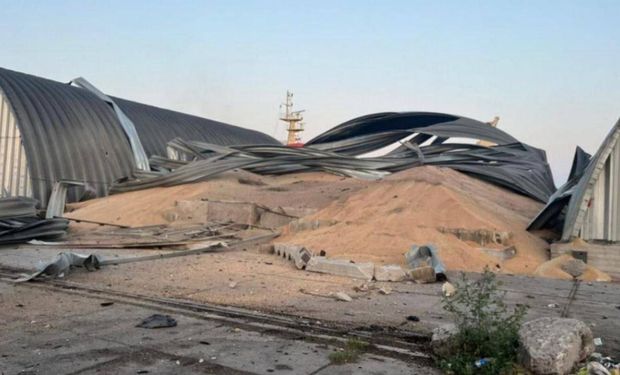 Impacto en el mercado de granos: un ataque con drones rusos destruyó una terminal clave de Ucrania