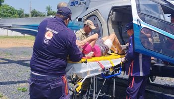 Turista italiana sofre ataque de búfalo no Pantanal e é resgatada de helicóptero com graves ferimentos