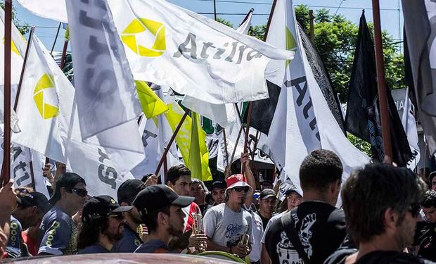 Medida de fuerza de trabajadores lecheros.