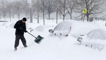 Letal tormenta de nieve y hielo azota sudeste de EEUU