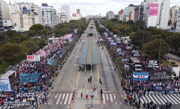 Marcha contra Javier Milei: a qué hora arrancan los piquetes y dónde estará cortado este 20 de diciembre