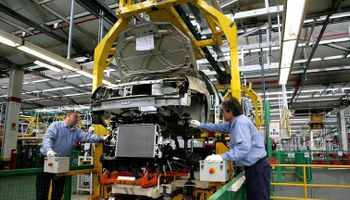 Brasil busca destrabar las exportaciones de vehículos a Argentina