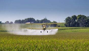 Aviação agrícola recebe apoio de PGR, AGU e Congresso contra ação no STF