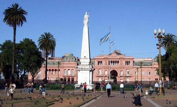 Cristina regresó a sus funciones y anunció un profundo cambio de gabinete