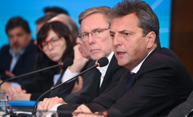 Suman frutas, árboles y especias al dólar agro: el listado que oficializó el Gobierno