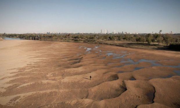 Río Paraná: buscan reorientar un crédito de US$ 300 millones para atender el impacto de la bajante histórica