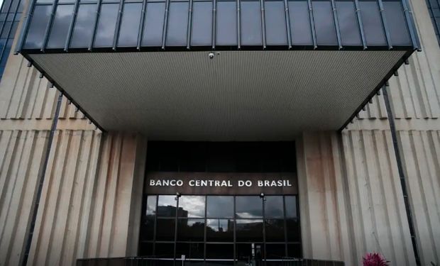 Ruim para todo mundo: tarifaço pode atrasar redução da Selic