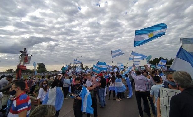 #9J: nuevo banderazo del sector agropecuario por la propiedad privada y la República