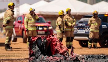 Tensão: Embaixada dos EUA ameaça Moraes e incêndio atinge banheiros químicos na Esplanada