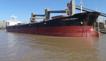 Más de 100 barcos con granos están demorados en Argentina 