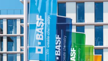 Basf conclui aquisição de empresa de bioinsumos AgBiTech