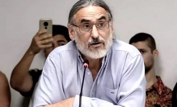 Basterra respondió a los cuestionamientos por el dólar y la presión impositiva