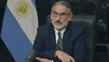 El Gobierno suspendió las exportaciones de maíz para abastecer al mercado interno