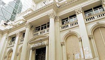 Liquidaciones hacen subir tímidamente a las reservas
