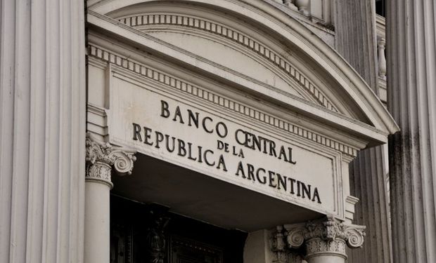 No es una señal que en las mesas de dinero de los bancos miren con satisfacción.