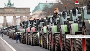 Agricultores da Alemanha protestam  e "invadem" Berlim com tratores