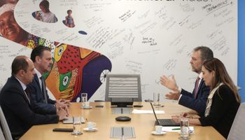 Mapa debate com representantes do BID uso de recursos para projetos sustentáveis
