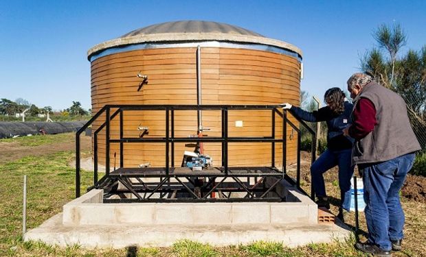 Los Pinos: el pueblo que apostó por la energía renovable e instaló un biodigestor comunitario