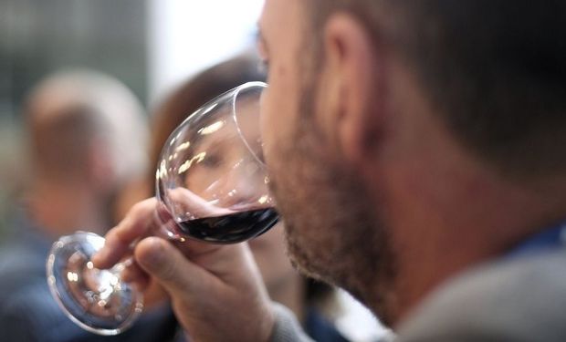 Aumentó el consumo de vino en abril