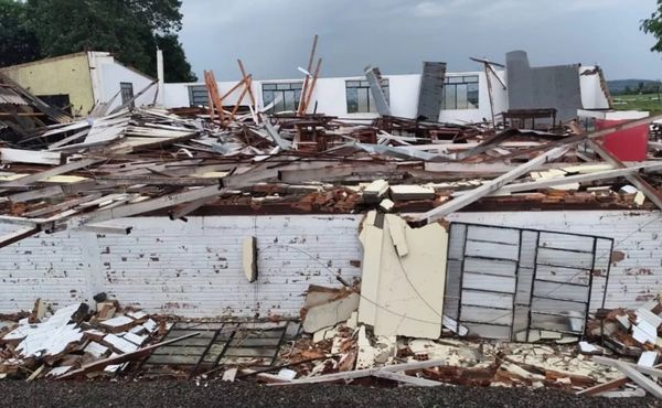 Destruicao Parana tempestade