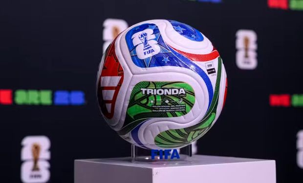 A Trionda, nome da pelota desse Mundial, conta com um chip capaz de registrar movimentos em alta frequência e compartilhar dados com os sistemas eletrônicos utilizados pela arbitragem.