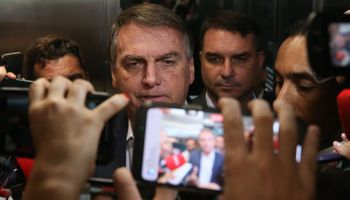 TSE julga Bolsonaro em ação sobre inelegibilidade