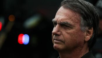 Bolsonaro é preso preventivamente pela Polícia Federal