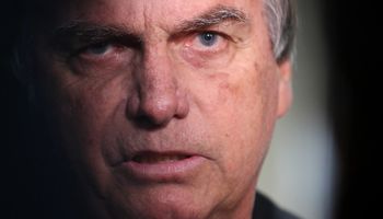 Bolsonaro recebe alta hospitalar; laudo confirma câncer de pele