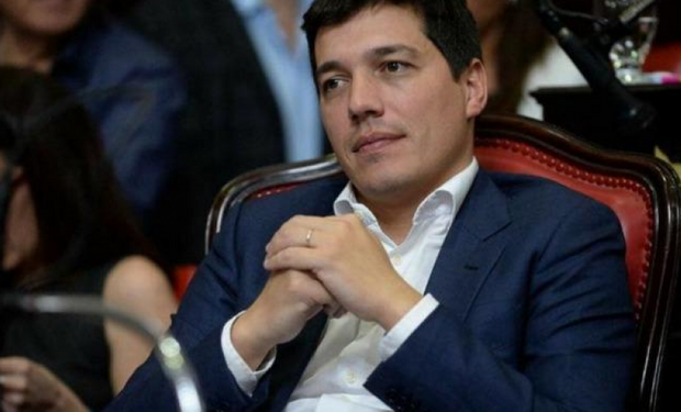 Domínguez suma a un exsenador bonaerense a su gabinete