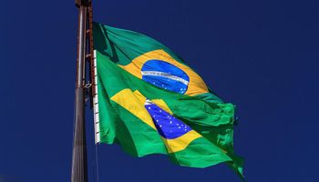 Brasil cai 10 posições em ranking que mede corrupção