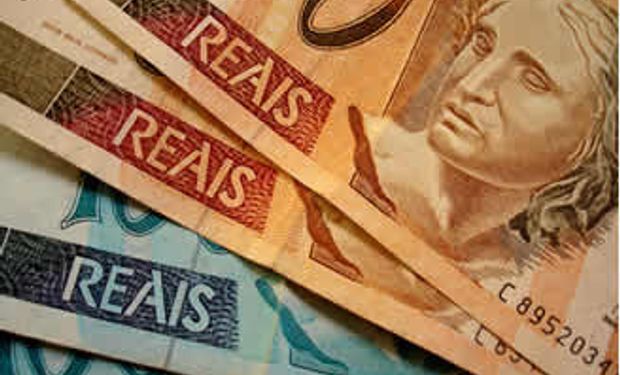 El real se fortaleció tras anuncio de megaplán para contener al dólar