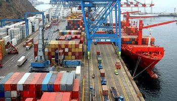 Exportaciones cayeron 8% en abril