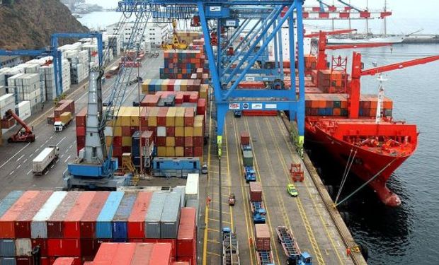 El único rubro en el cual avanzaron las exportaciones durante abril fueron combustibles y energía.