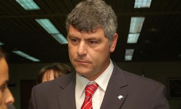 "Va a convocar al trabajo con las cuatro entidades" juntas.