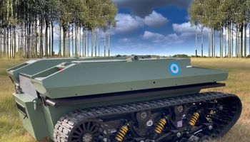 Arrancó como una "locura" y ahora sorprenden al agro con un robot de orugas único: ofrecen 10 modelos de oruga ideales para el campo
